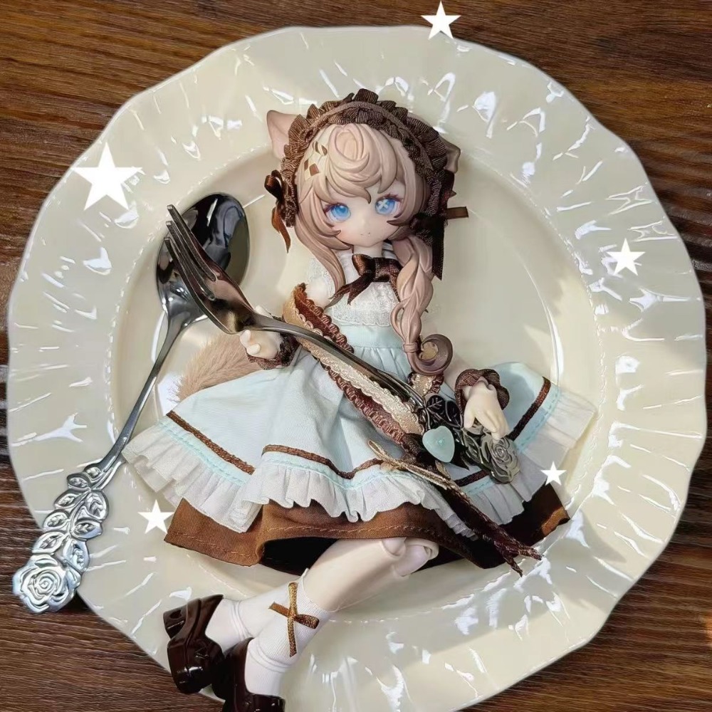 Inedible Doll Lunar Lore Meow  - Mystery Box Blind Bag avaliação e preço